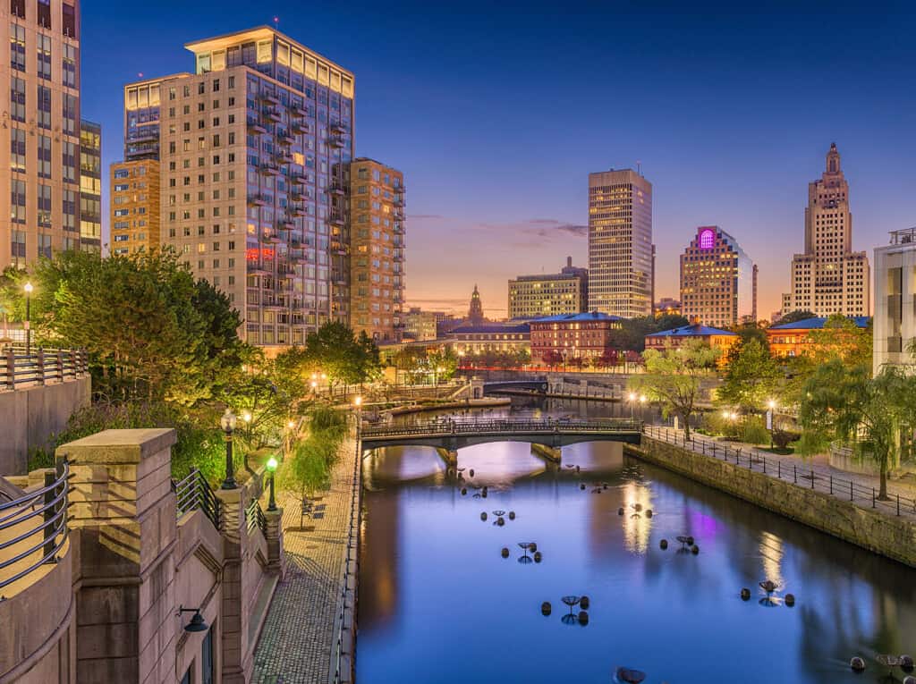 Online courses to renew Rhode Island sales agent and broker license with CE classes through Colibri Real Estate